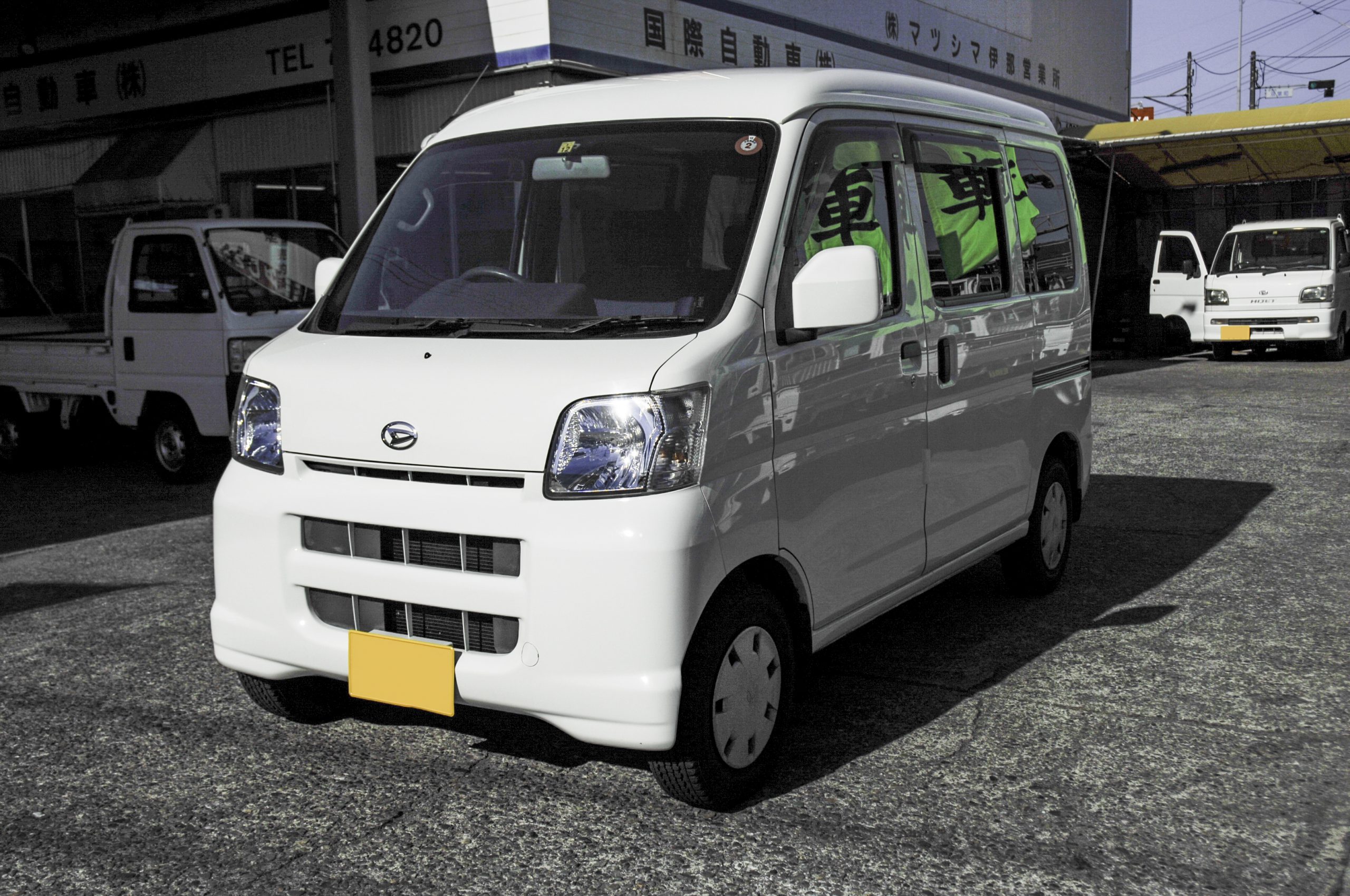 今月のおすすめ中古車 国際自動車 中古車情報 今月のおすすめ中古車 国際自動車 中古車情報